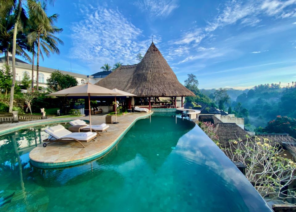 5 Recommendations Beach Club Near The Apurva Kempinski Bali