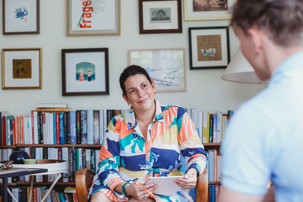 Hynotherapist Hypnotheraphy Mental Wellness expert Singapore Cornelia Dahtien